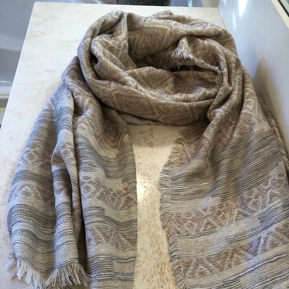 Taupe Tan Gray Large Textured Scarf NEW